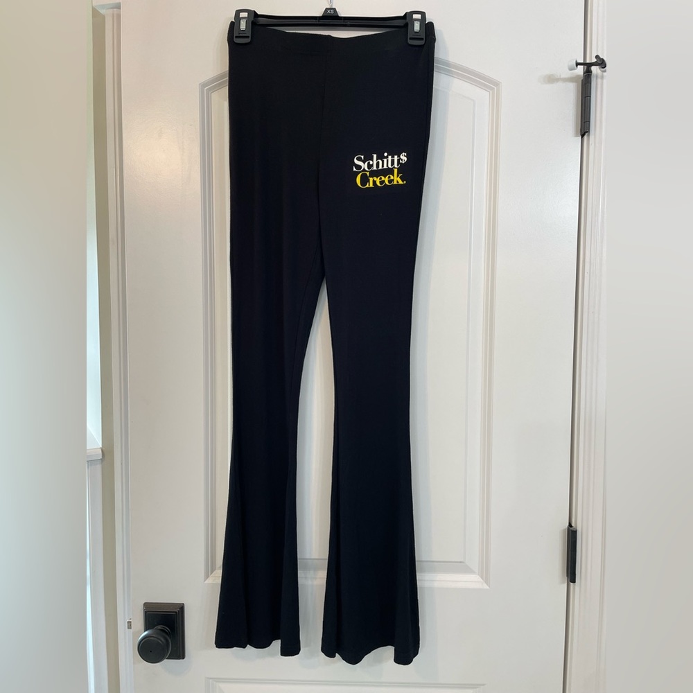 Schitt's Creek Flare Leggings XS Knit Lounge Pants Black Graphic Print NWOT